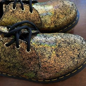💥SOLD💥 Doc Marten Size 10 Gold Crackle